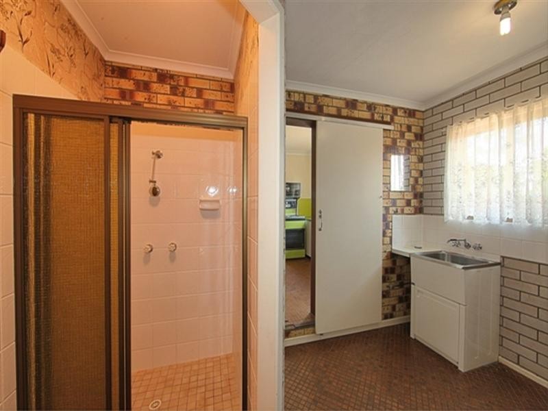 2 Zunker Street, Burnett Heads QLD 4670