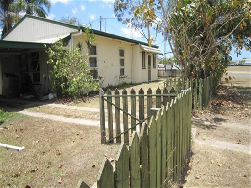 11 Mary Street, Bundaberg East QLD 4670