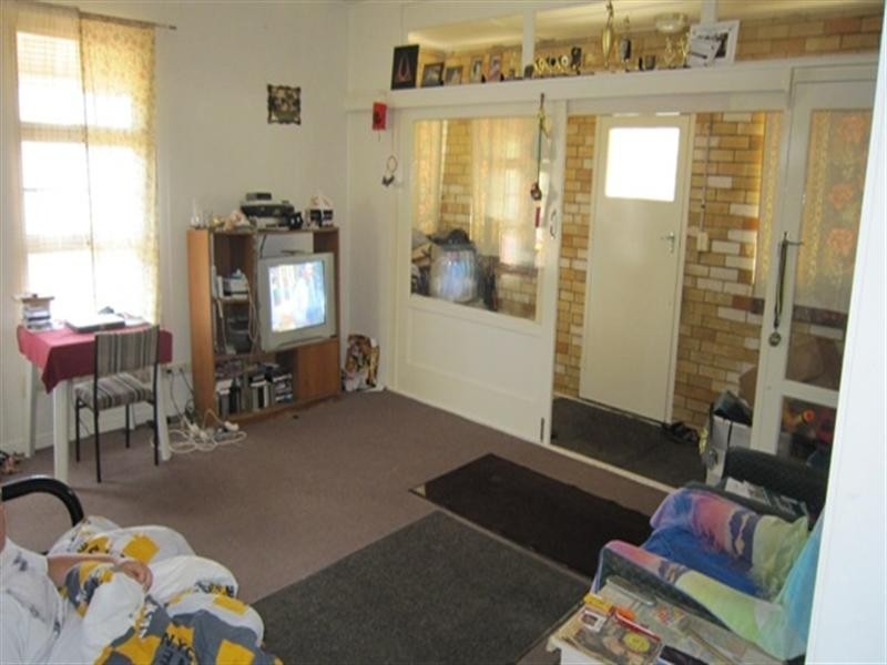 11 Mary Street, Bundaberg East QLD 4670