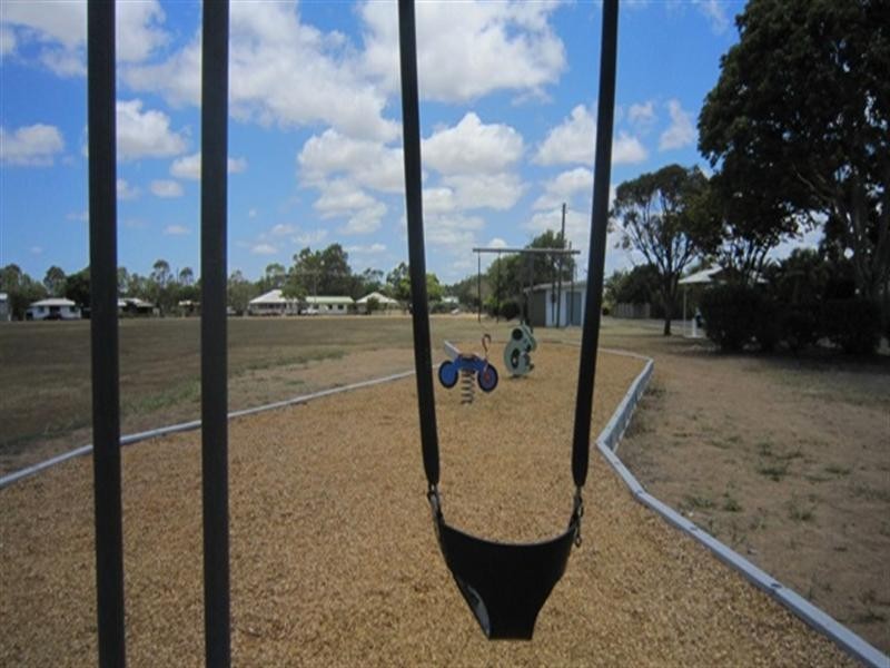 11 Mary Street, Bundaberg East QLD 4670