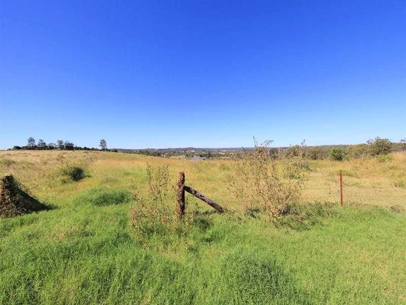 730 Pine Creek Road, Pine Creek QLD 4670