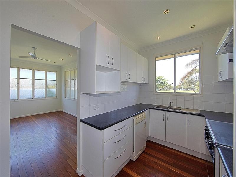 29 Skyring Street, Bundaberg East QLD 4670