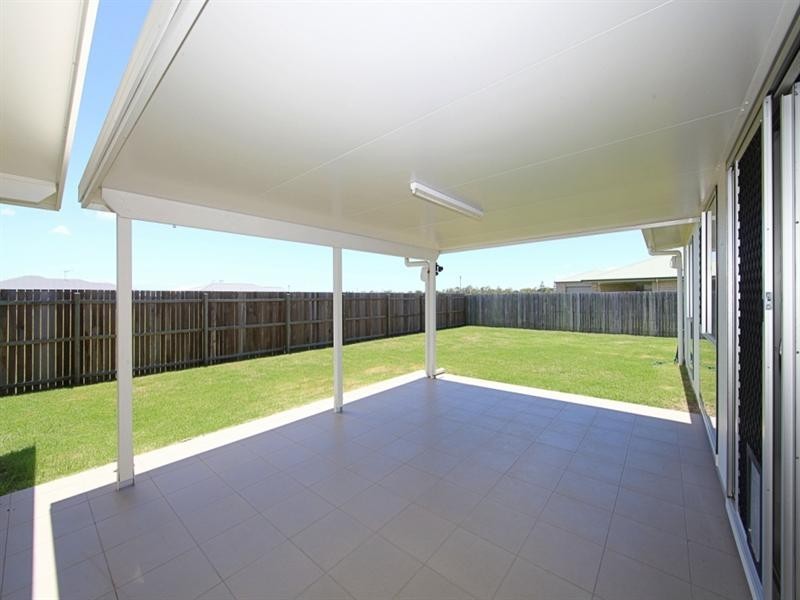 49 Dawson Avenue, Thabeban QLD 4670