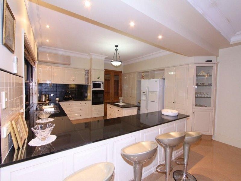 8 Gretton Court, Avoca QLD 4670