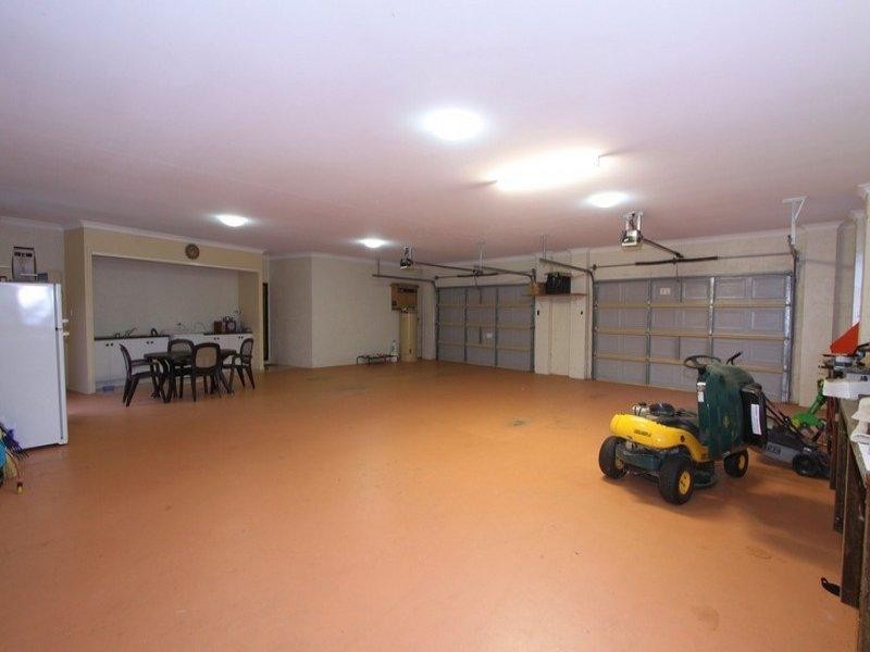 8 Gretton Court, Avoca QLD 4670