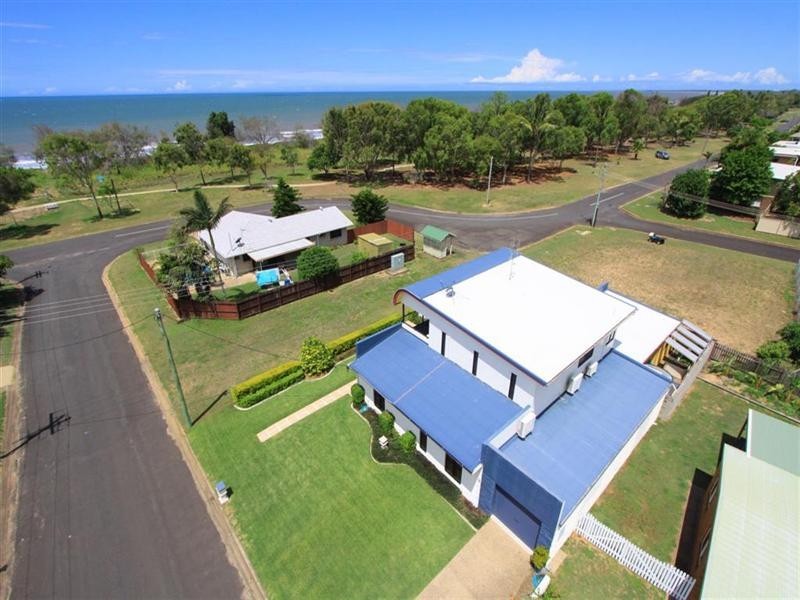 Moore Park Beach QLD 4670