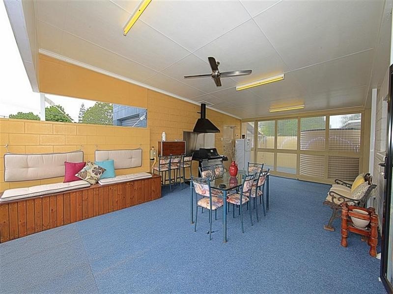 Moore Park Beach QLD 4670