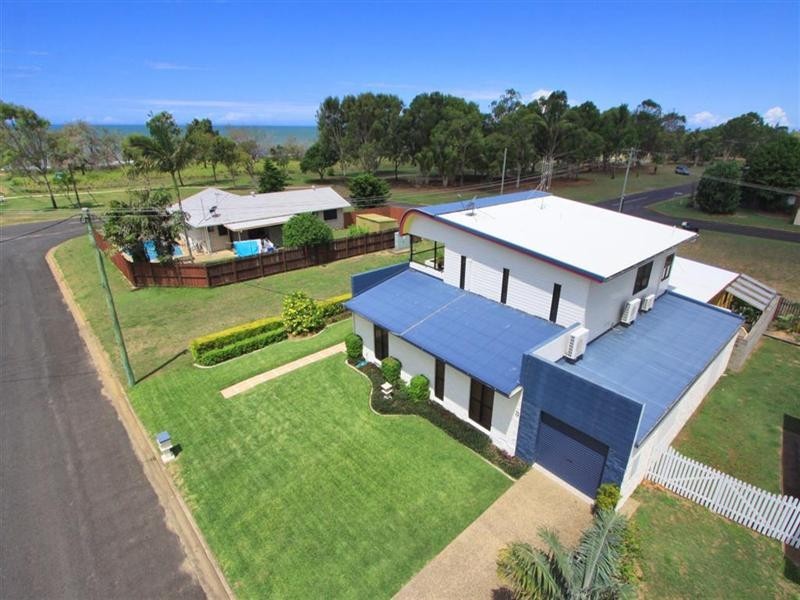 Moore Park Beach QLD 4670