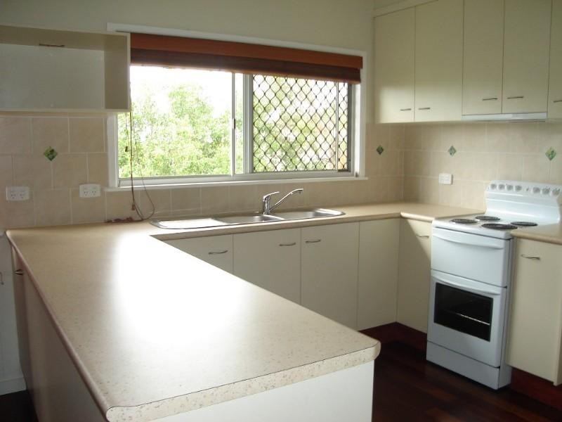 17 Powers Street, Bundaberg QLD 4670