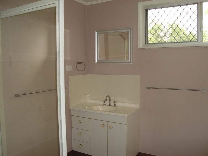 17 Powers Street, Bundaberg QLD 4670