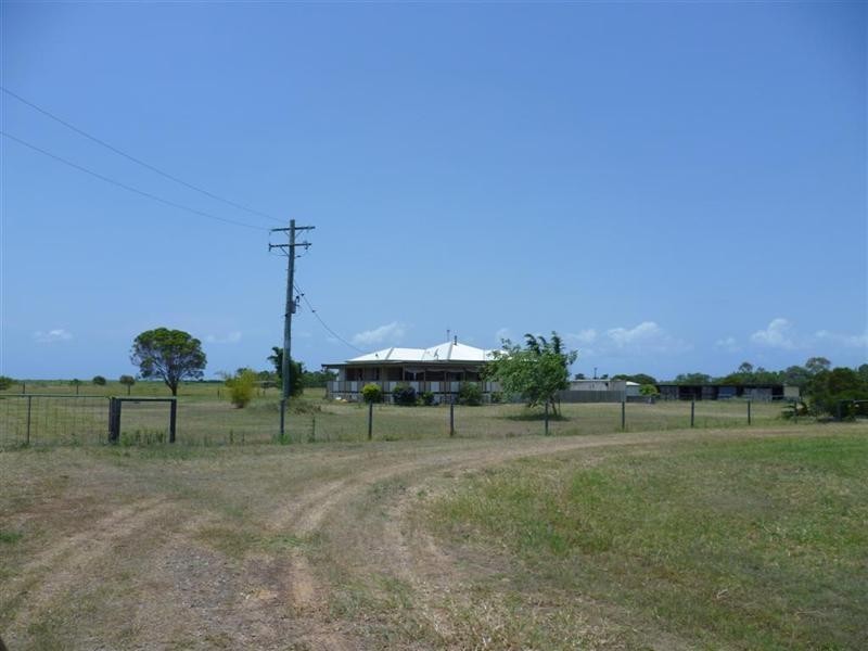 402 Booyan Road, Moore Park Beach QLD 4670