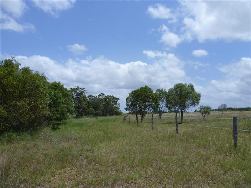 402 Booyan Road, Moore Park Beach QLD 4670