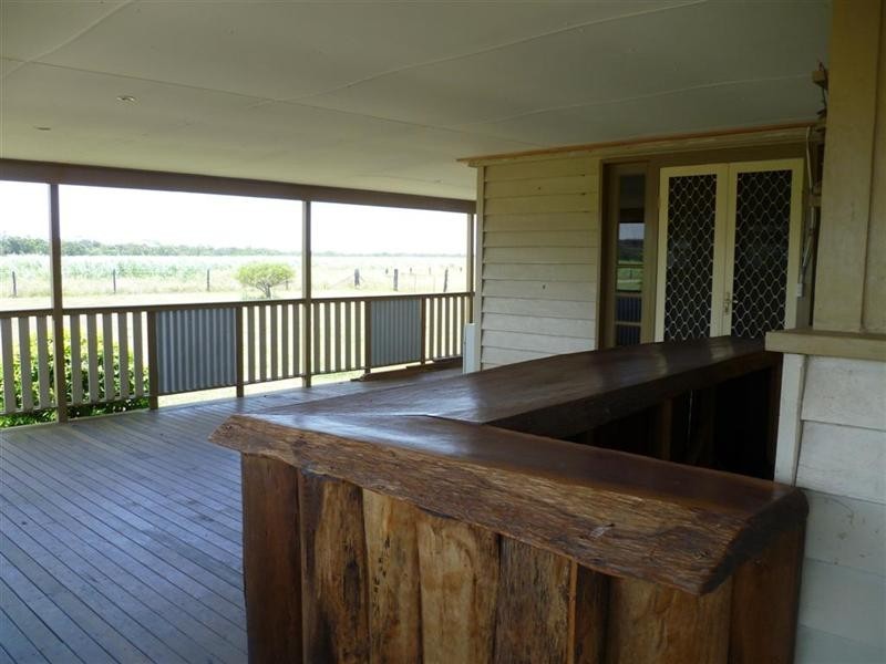 402 Booyan Road, Moore Park Beach QLD 4670