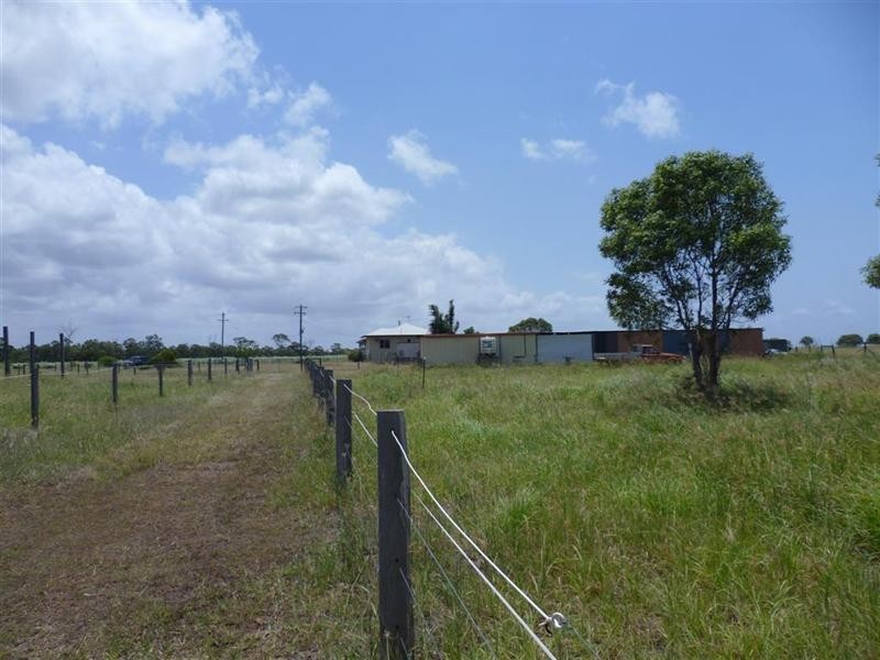 402 Booyan Road, Moore Park Beach QLD 4670