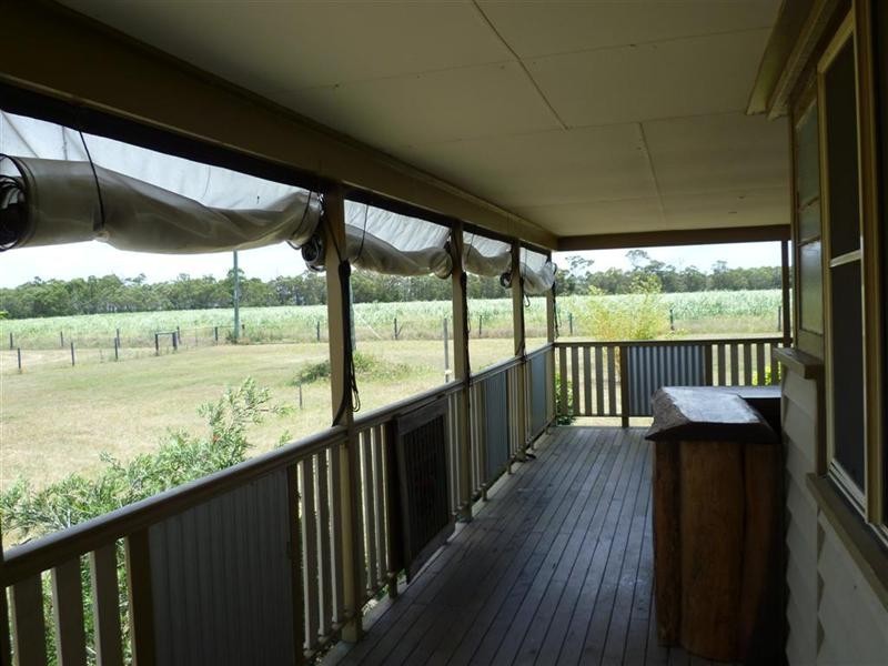 402 Booyan Road, Moore Park Beach QLD 4670