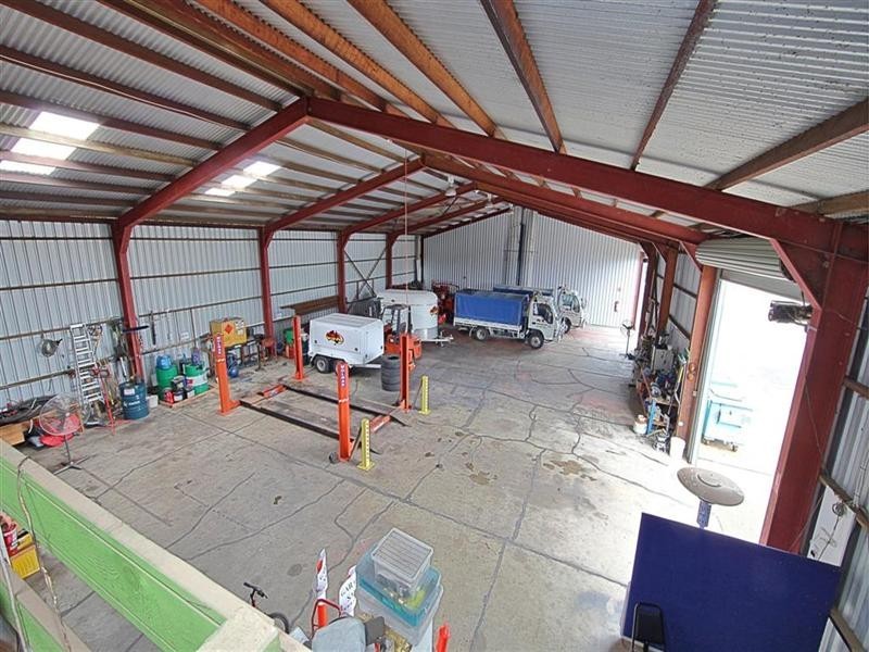 32 Wyllie Street, Thabeban QLD 4670