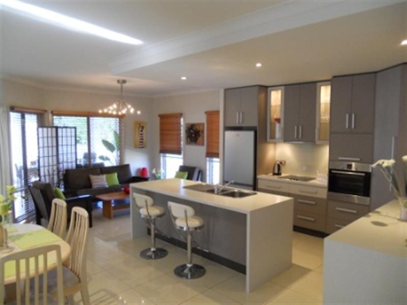 2 Freshwater Drive, Branyan QLD 4670