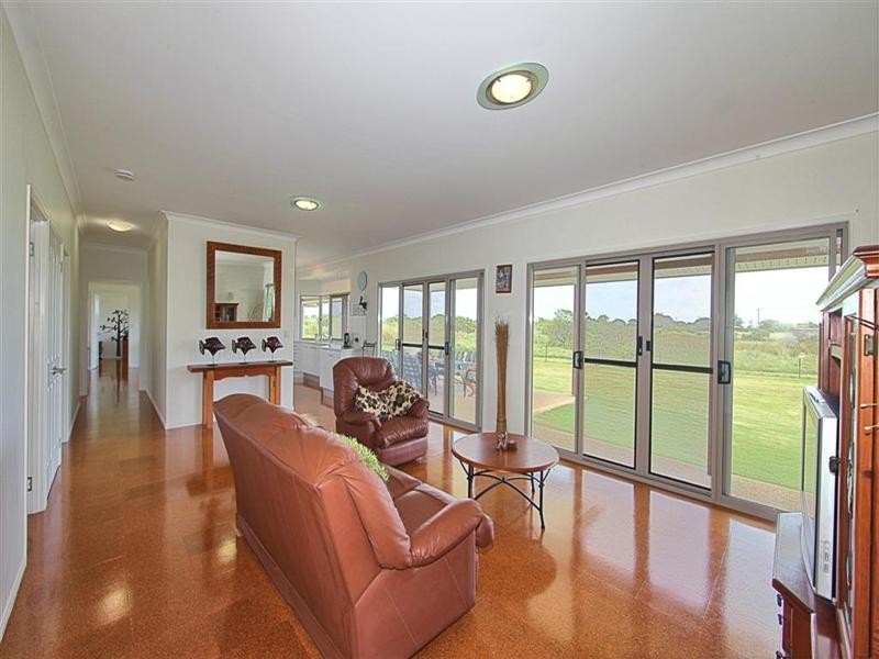 180 Seaview Road, Bargara QLD 4670