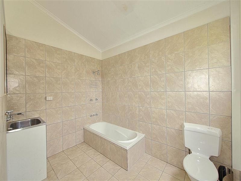 180 Seaview Road, Bargara QLD 4670