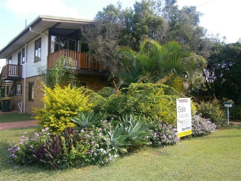 46 Avenell Street, Avenell Heights QLD 4670