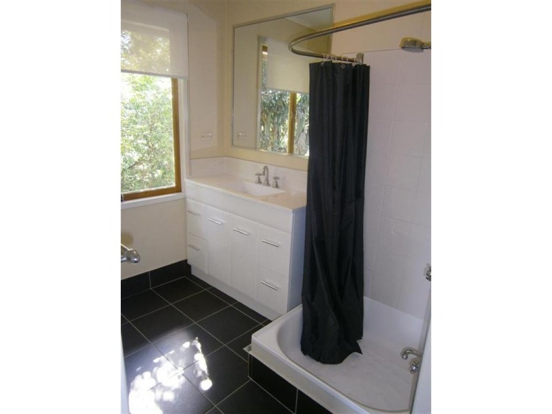 46 Avenell Street, Avenell Heights QLD 4670