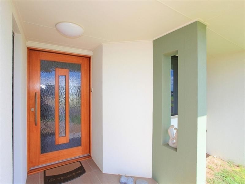 2 Mountney Street, Avoca QLD 4670