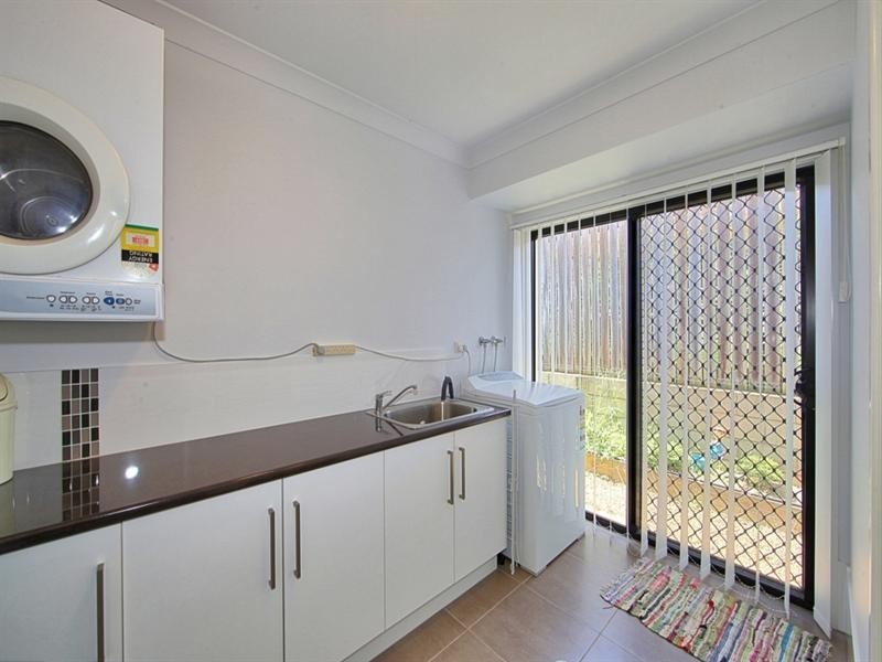 2 Mountney Street, Avoca QLD 4670