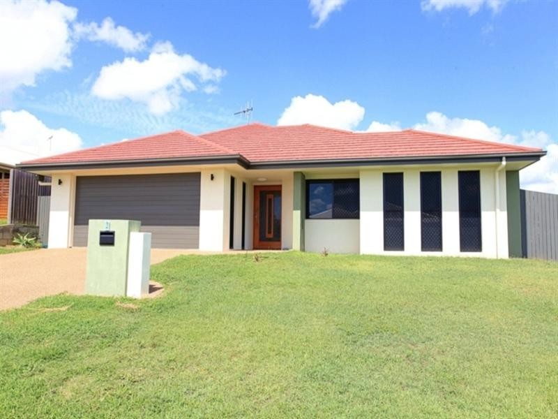 2 Mountney Street, Avoca QLD 4670