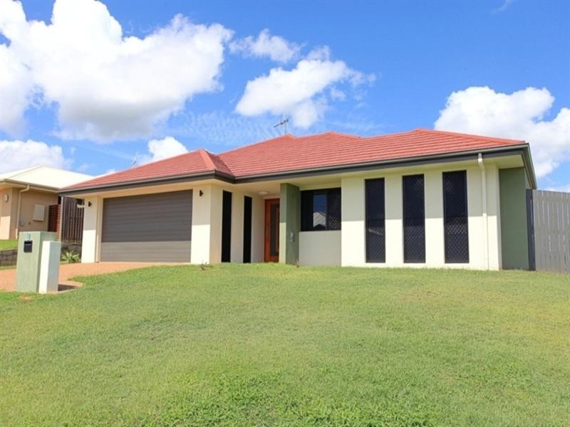 2 Mountney Street, Avoca QLD 4670