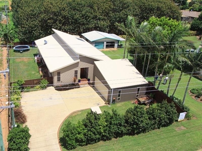 1406 Moore Park Road, Gooburrum QLD 4670