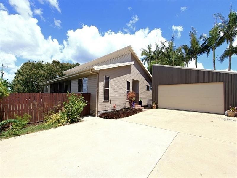 1406 Moore Park Road, Gooburrum QLD 4670