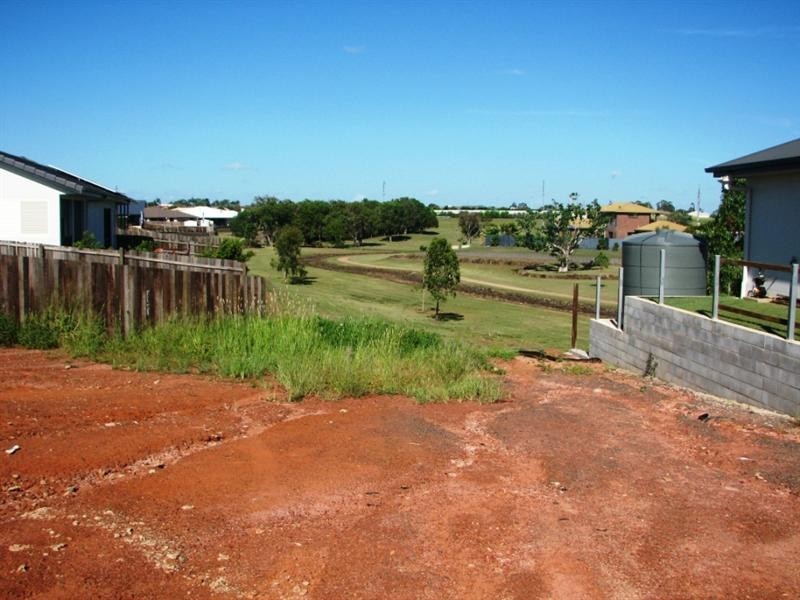 5 Sweetwater Court, Ashfield QLD 4670
