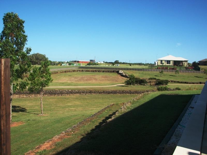 5 Sweetwater Court, Ashfield QLD 4670