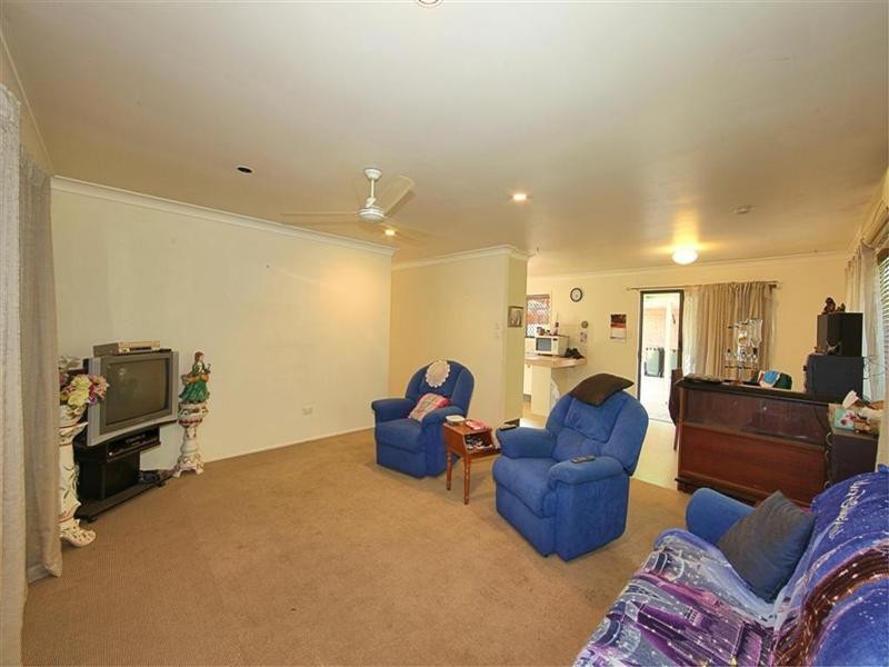 25 Pecton Place, Avenell Heights QLD 4670