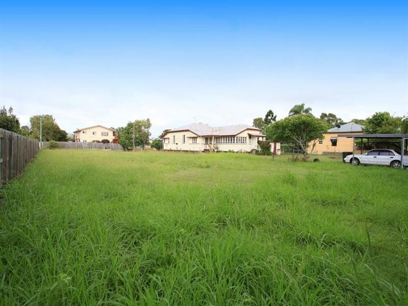 6 Arthur Street, Bundaberg South QLD 4670