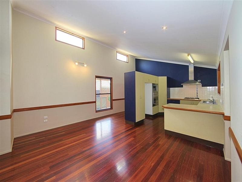 6 Shailers Circuit, Thabeban QLD 4670