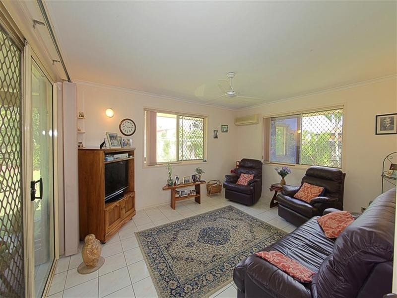 12 Maike Street, Kalkie QLD 4670