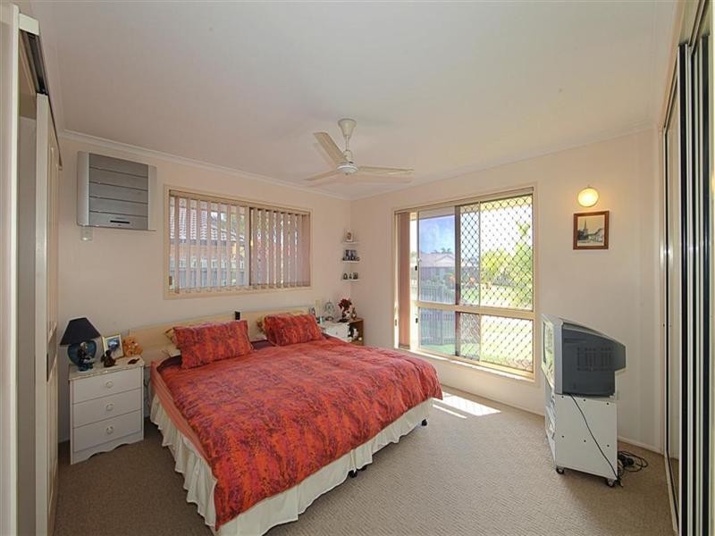 12 Maike Street, Kalkie QLD 4670