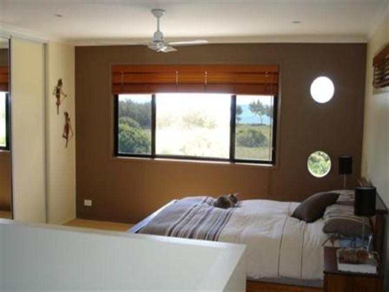 3 Ocean Court, Moore Park Beach QLD 4670