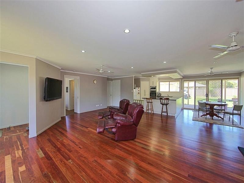 61 Moore Park Road, Moore Park Beach QLD 4670