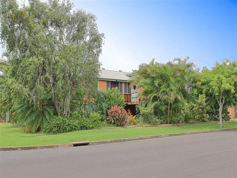 6 Harvey Street, Avenell Heights QLD 4670
