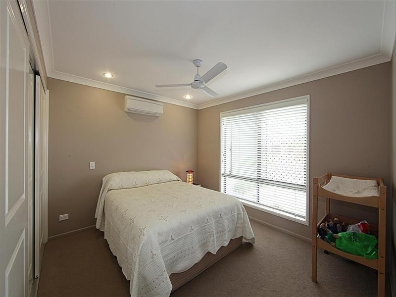 1 Serenity Drive, Kalkie QLD 4670