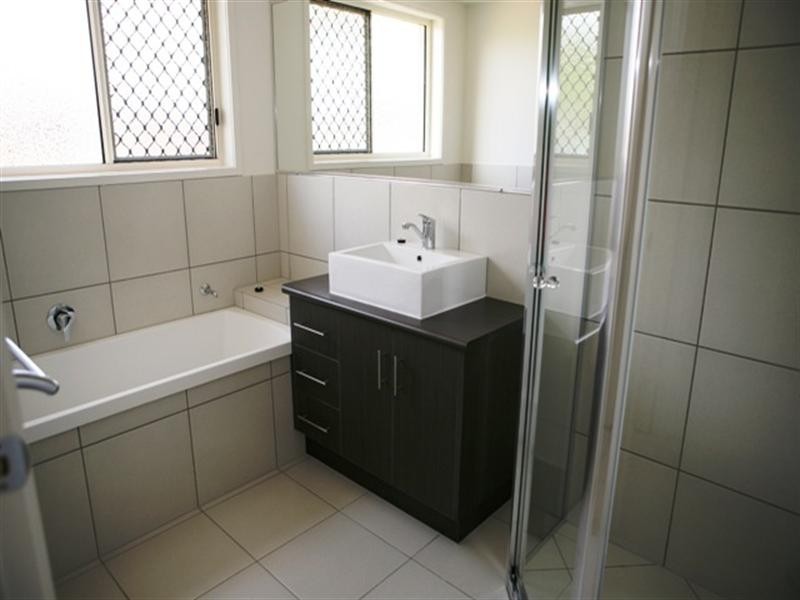 10 Sanctuary Drive, Ashfield QLD 4670