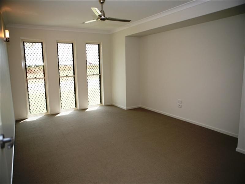 10 Sanctuary Drive, Ashfield QLD 4670