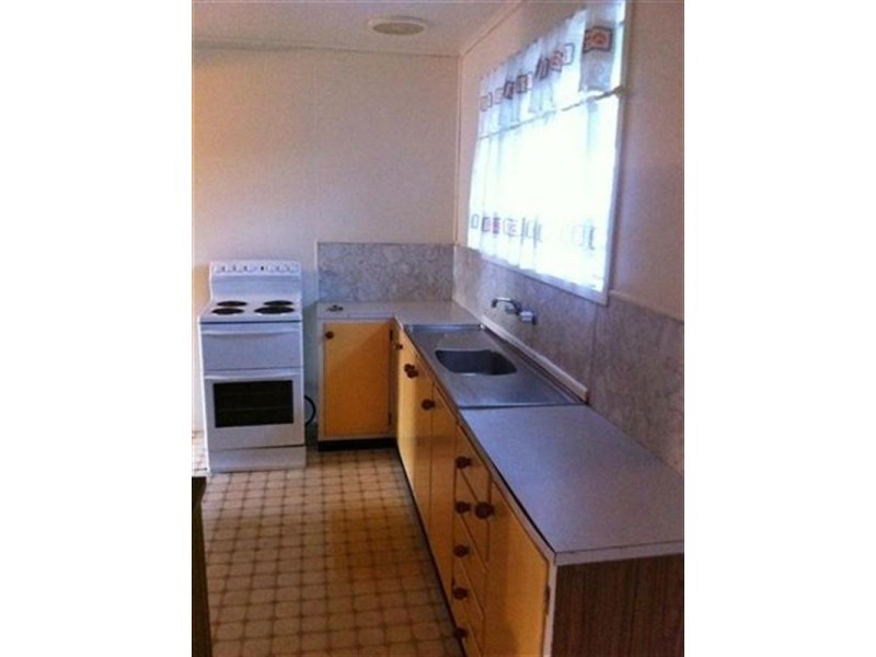 16 Mcveigh Street, Kepnock QLD 4670