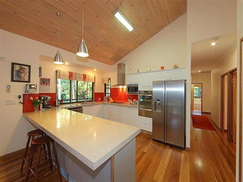 18 Kingfisher Crescent, Moore Park Beach QLD 4670