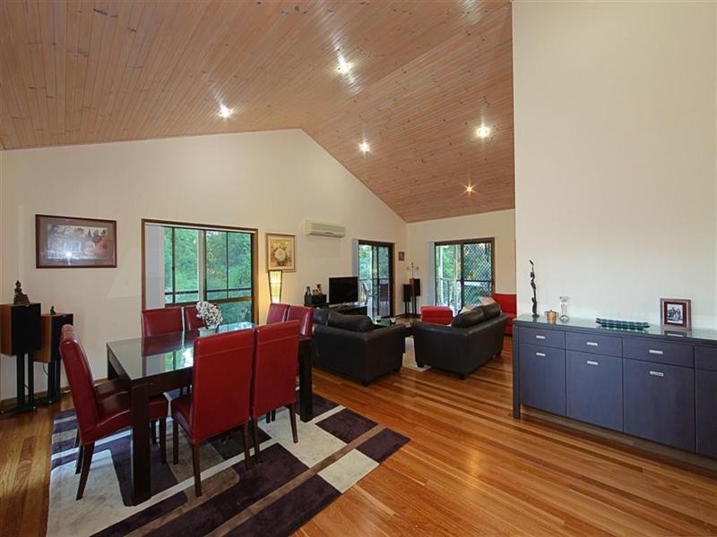 18 Kingfisher Crescent, Moore Park Beach QLD 4670