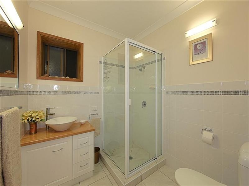 18 Kingfisher Crescent, Moore Park Beach QLD 4670