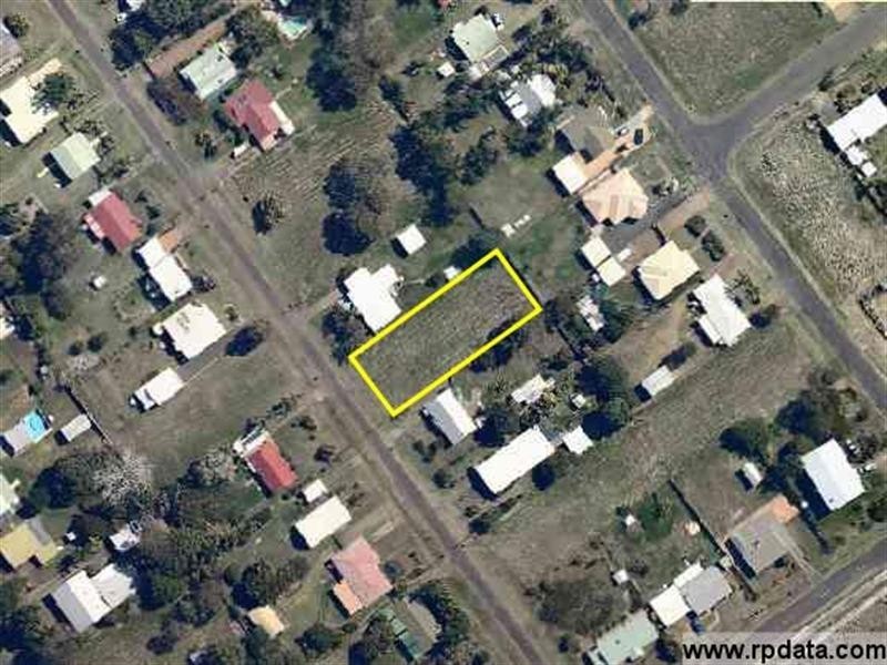 54 Ocean Street, Burnett Heads QLD 4670