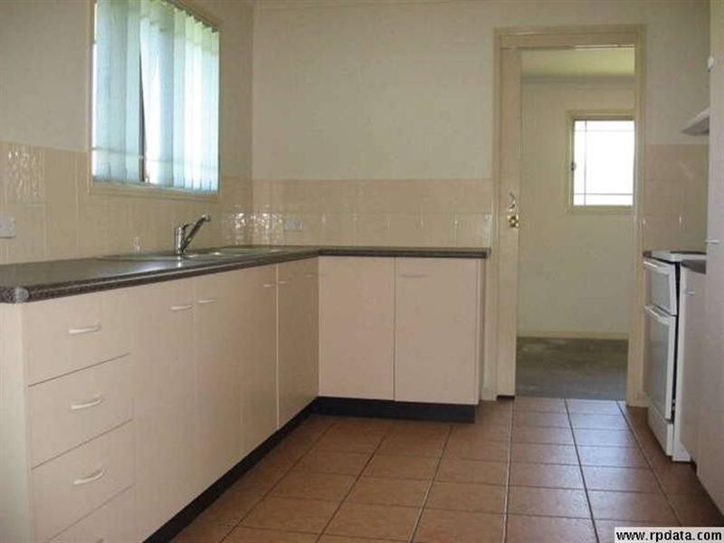 8 Settlers Court, Bargara QLD 4670